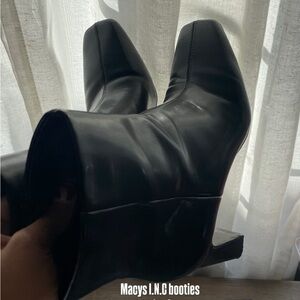 MACYS I.N.C ANKLE BOOTIES